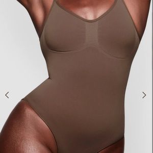 SKIMS VIRAL BODYSUIT